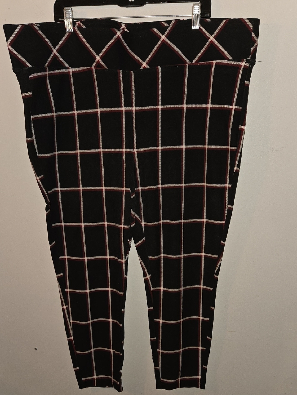 torrid Black Grid-Print Leggings with White & Burgundy Lines